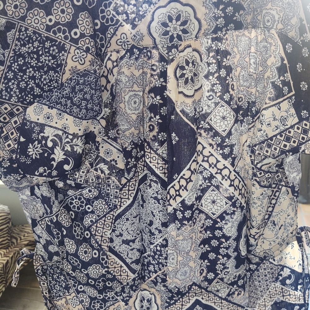 Blue floral taupe shirt